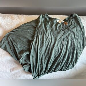 Women's Green Top